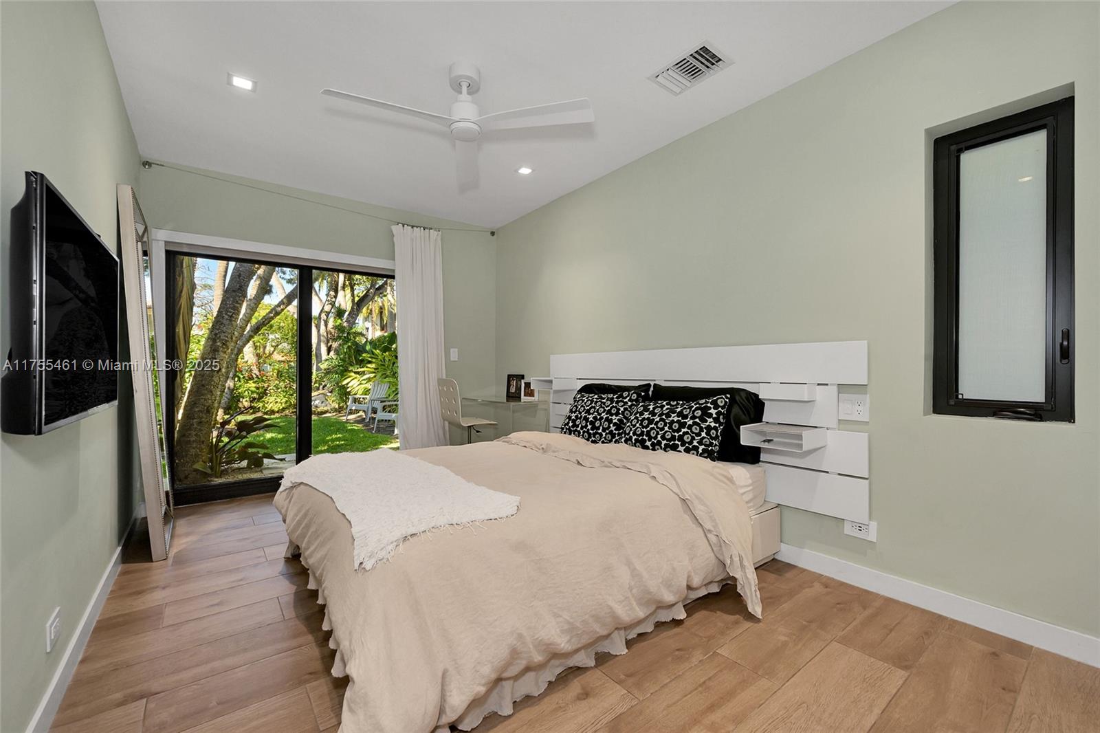 BISCAYNE KEY ESTATES - Residential