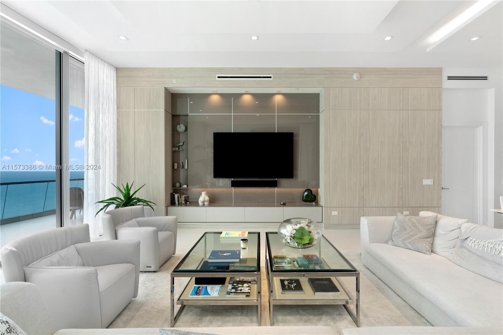 Turnberry Ocean Club - Residential