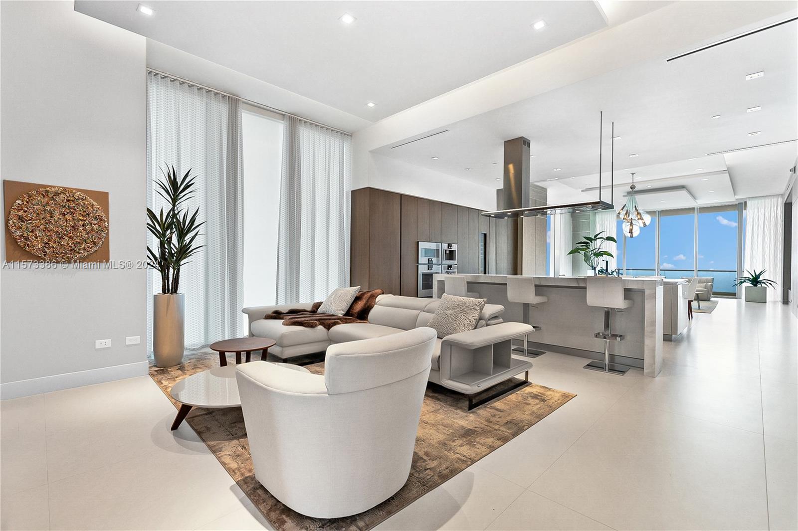 Turnberry Ocean Club - Residential