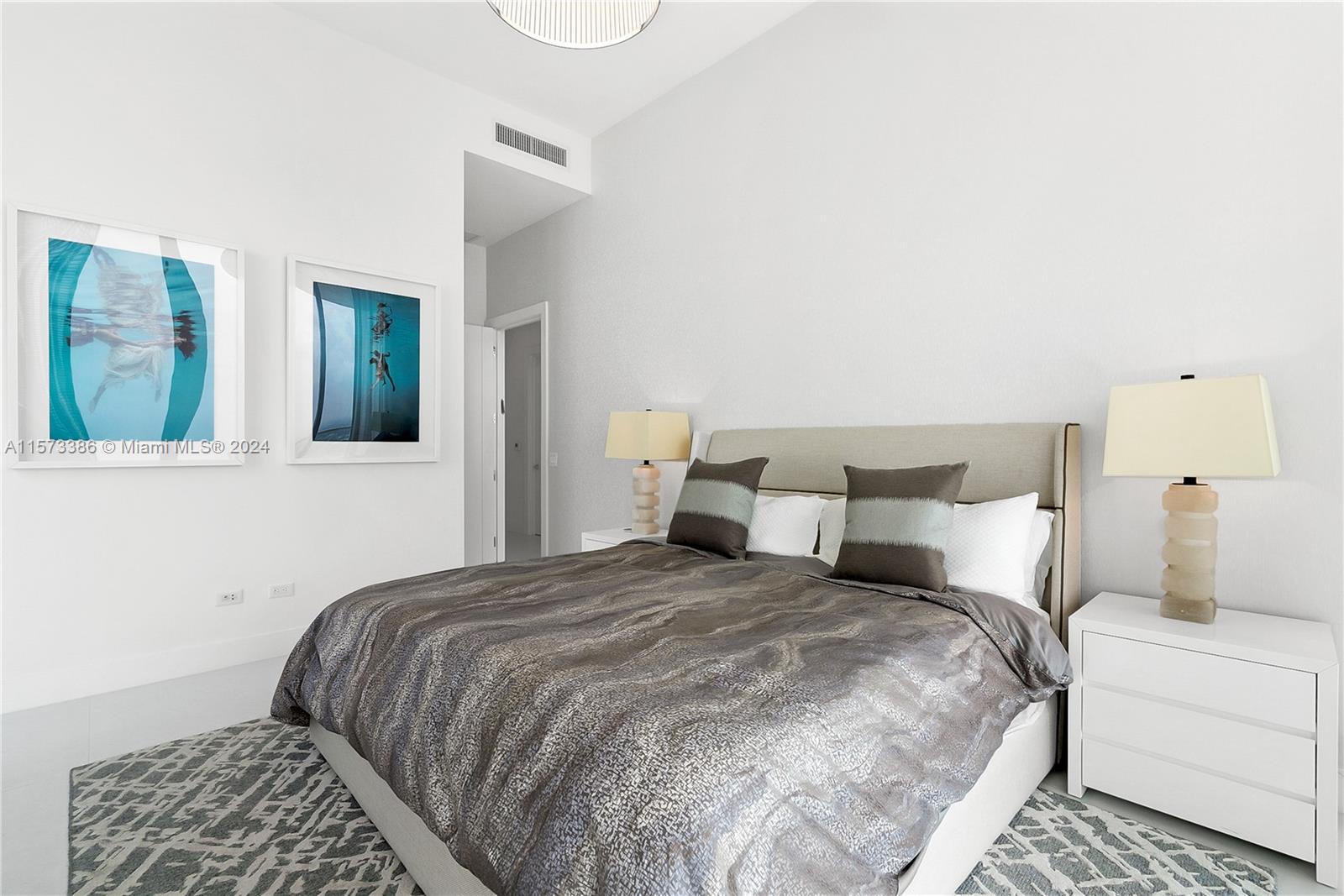 Turnberry Ocean Club - Residential