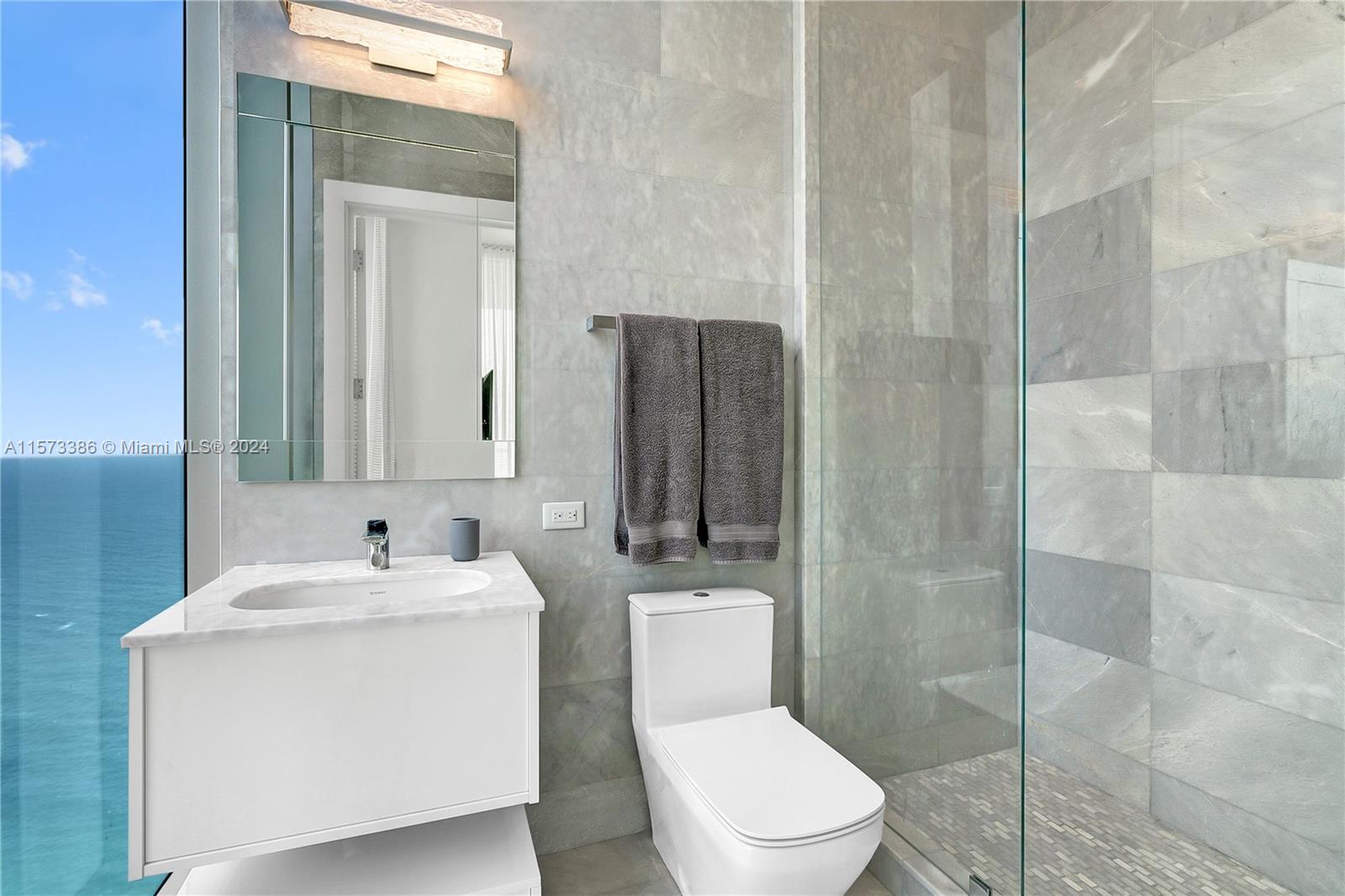 Turnberry Ocean Club - Residential