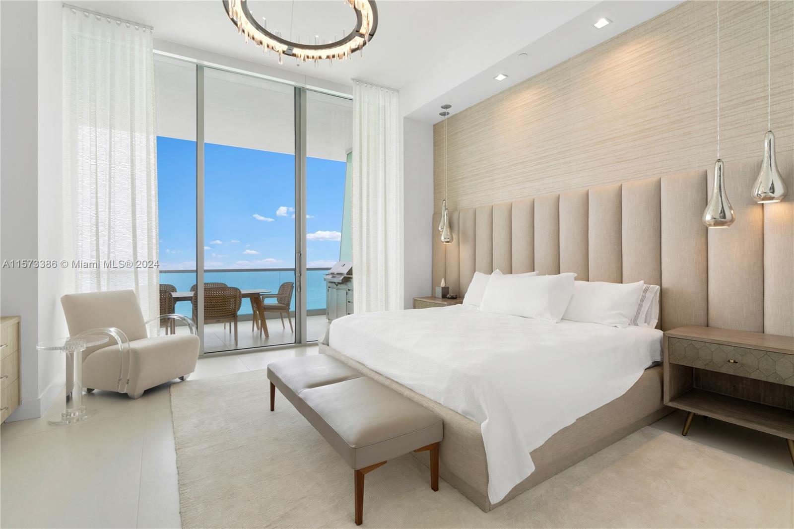Turnberry Ocean Club - Residential