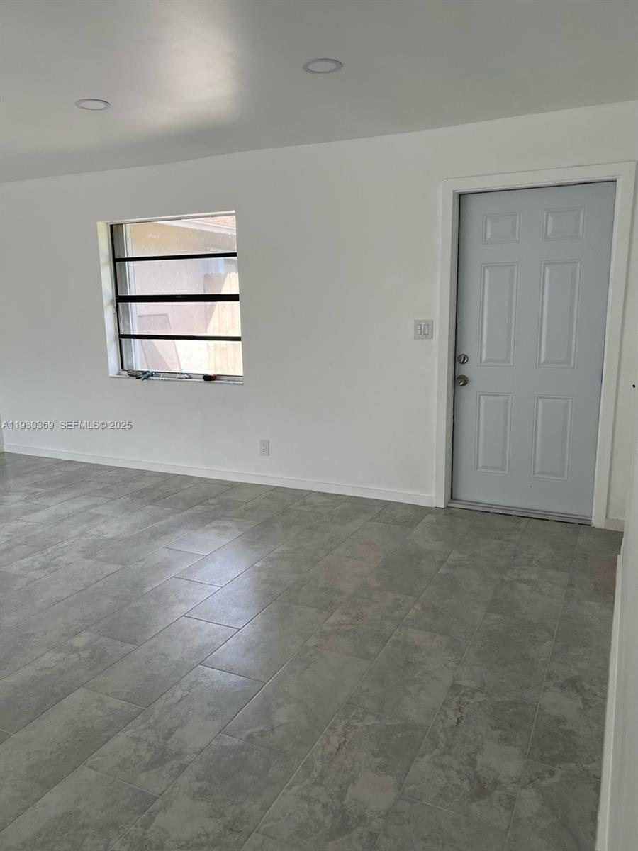 FLORIDA GARDENS 5 - Residential Lease