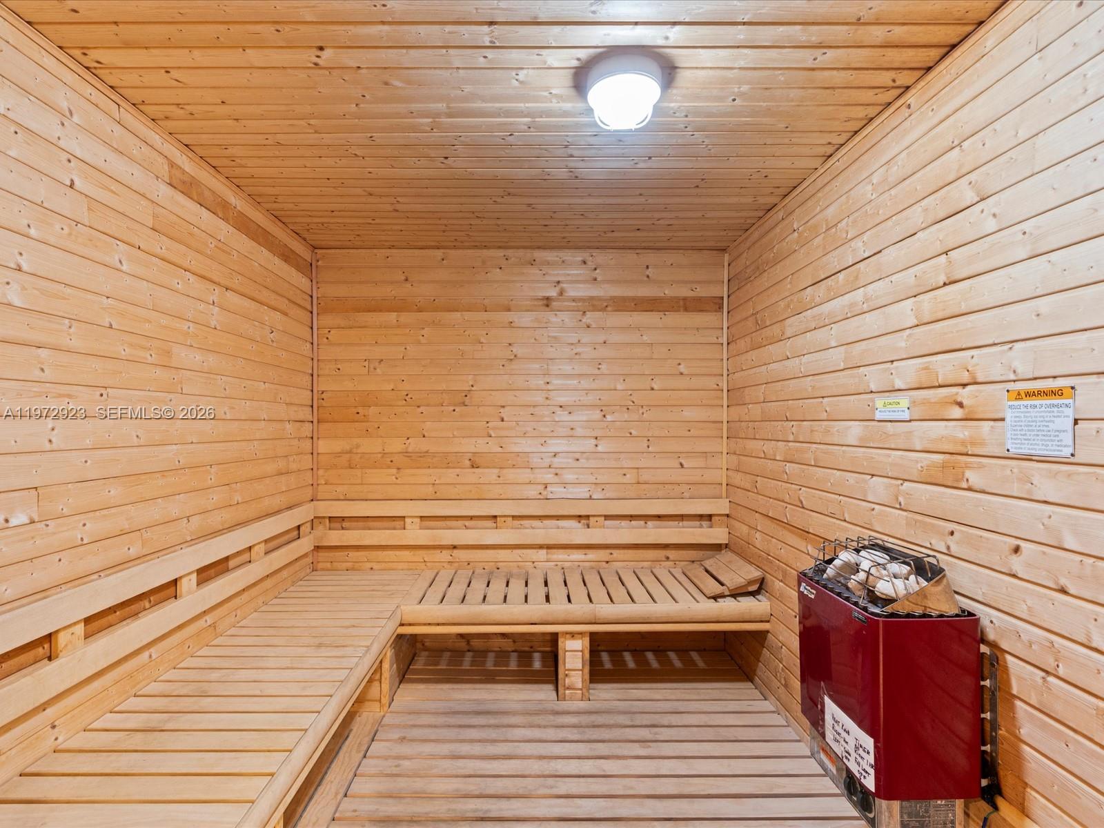 GOLDEN SAILS CONDO - Residential