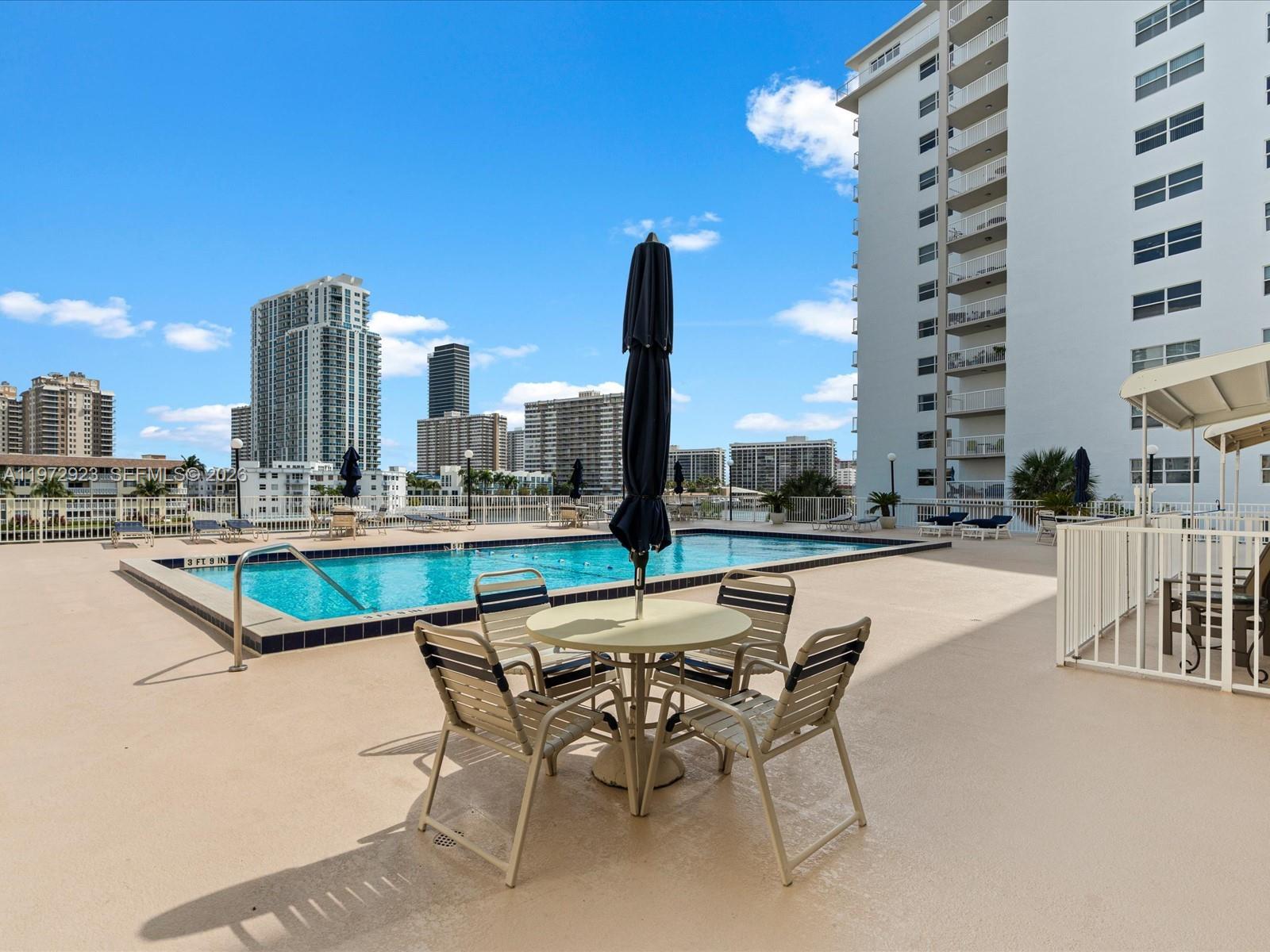 GOLDEN SAILS CONDO - Residential