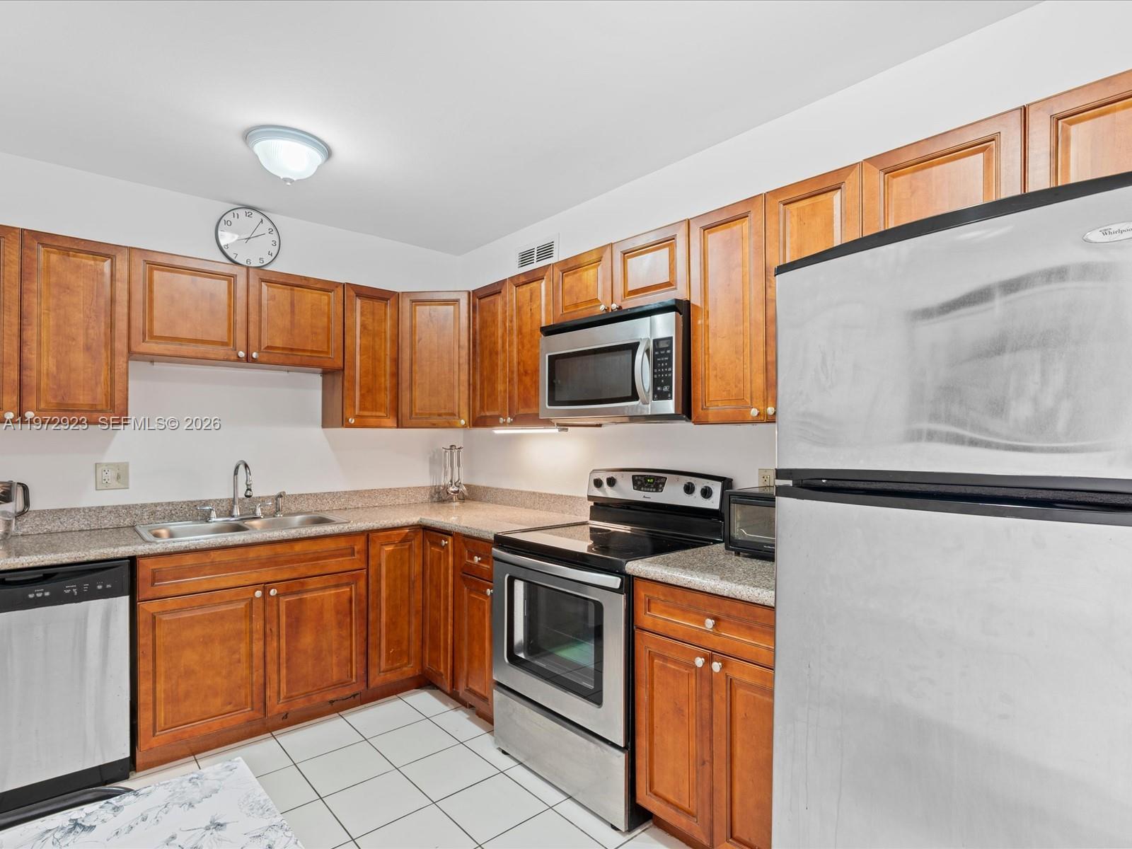 111 Golden Isles Dr G8