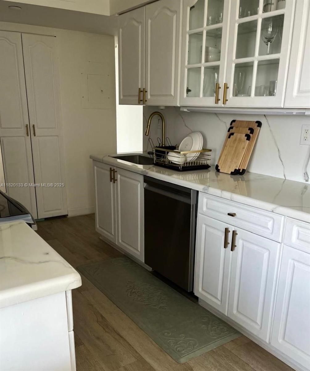 3500 Mystic Pointe Dr 1804