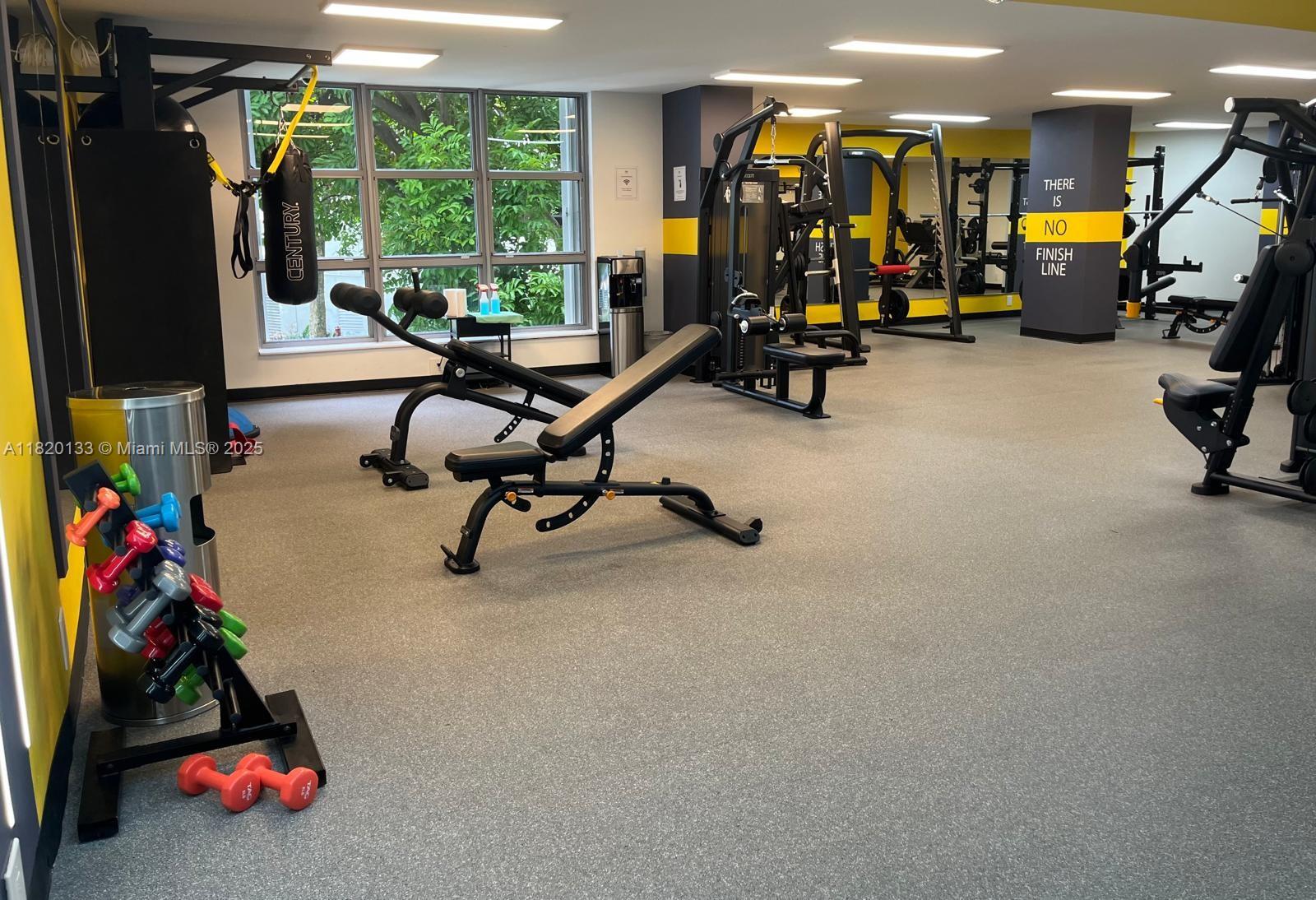 MYSTIC POINTE TOWER 400 C - Residential