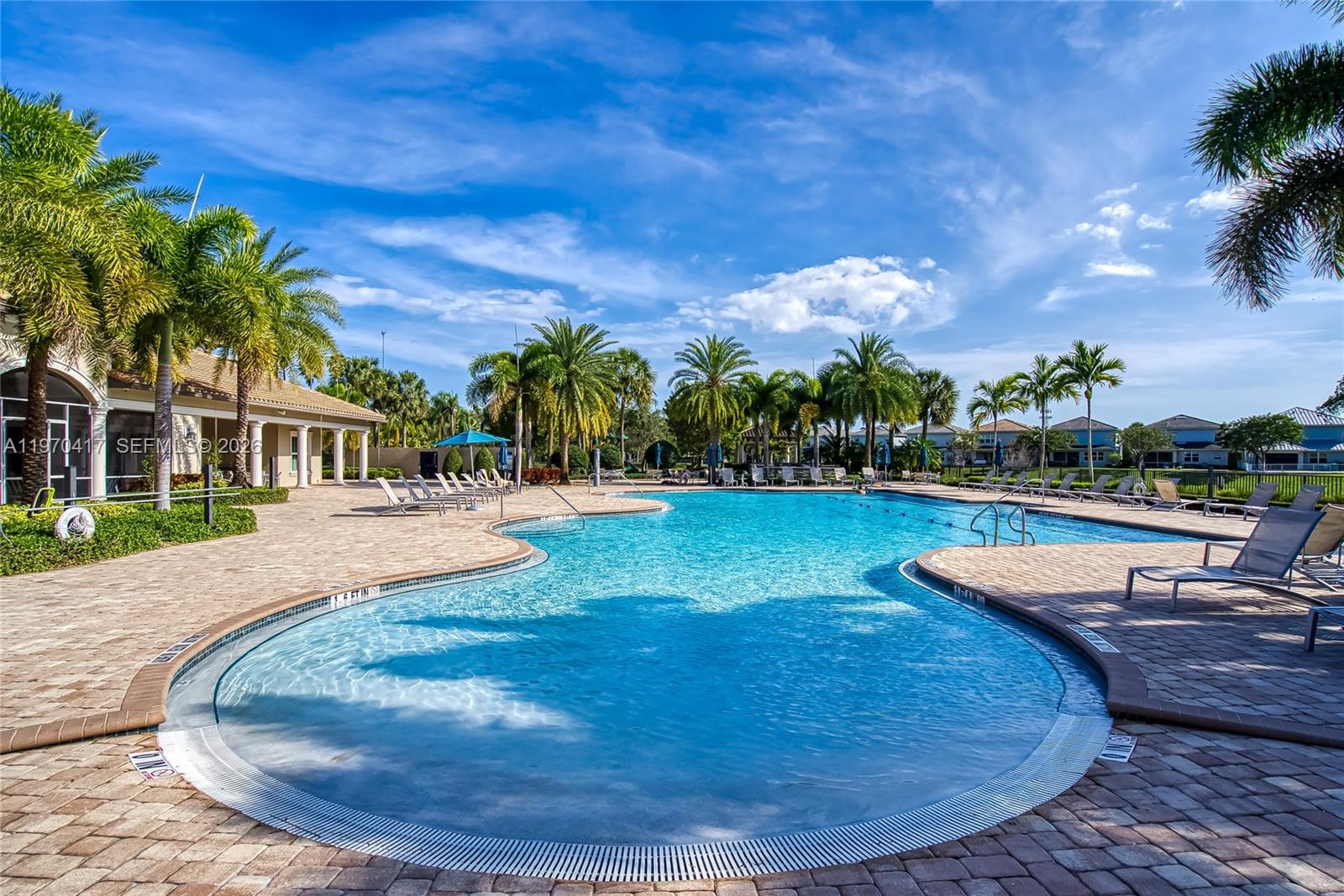 HILLCREST COUNTRY CLUB SO - Residential