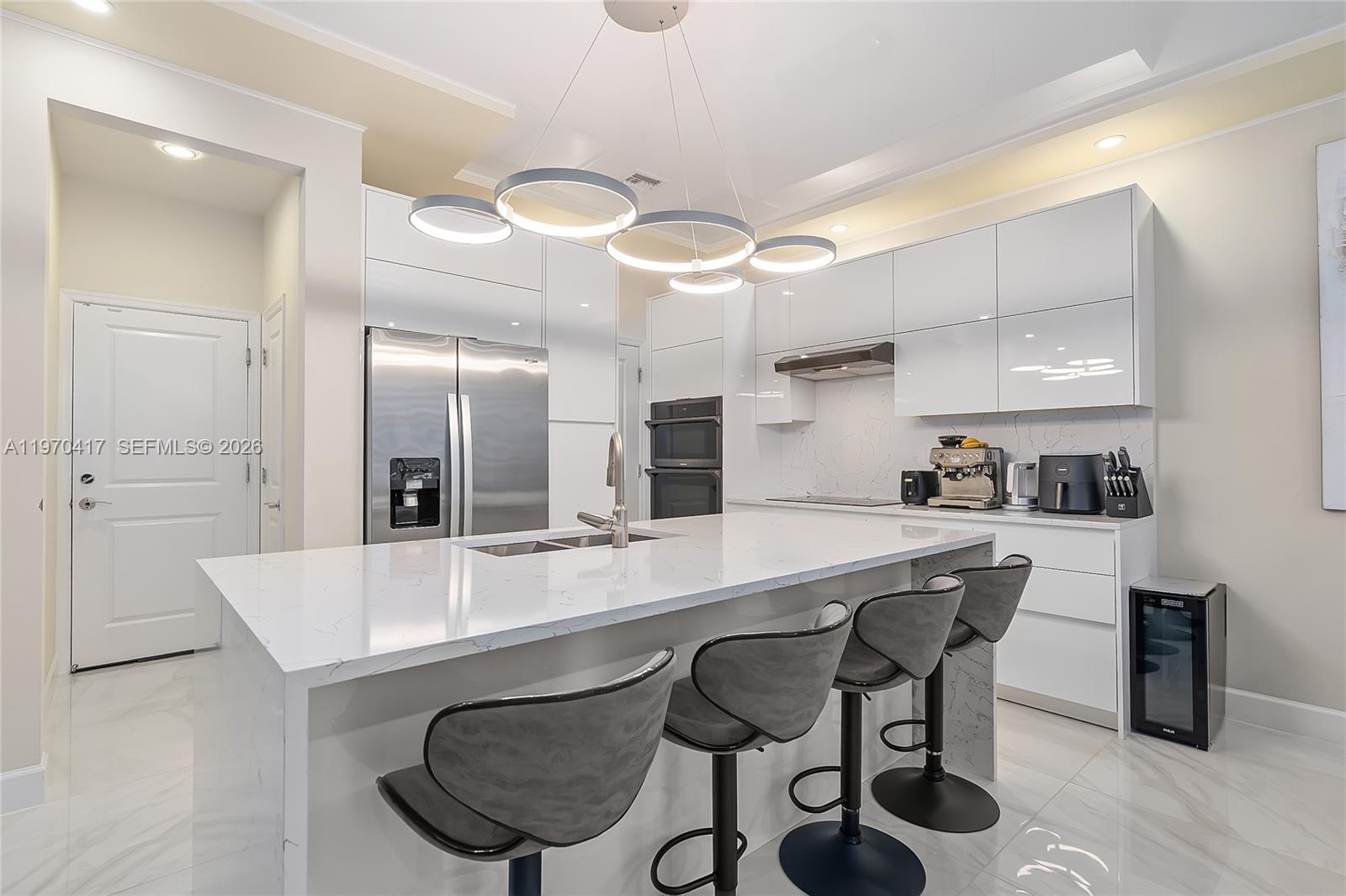 HILLCREST COUNTRY CLUB SO - Residential