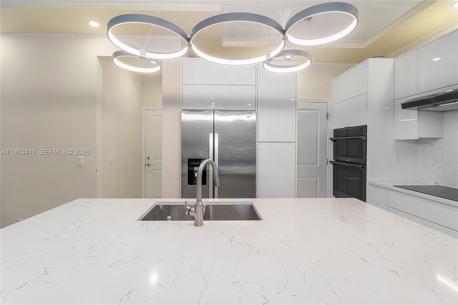 HILLCREST COUNTRY CLUB SO - Residential