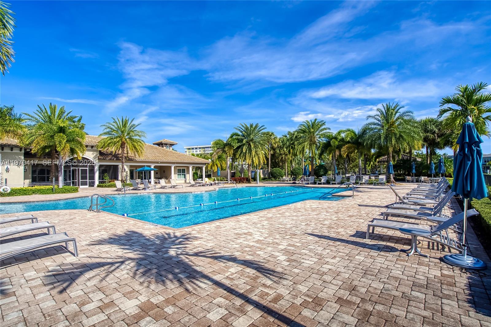 HILLCREST COUNTRY CLUB SO - Residential