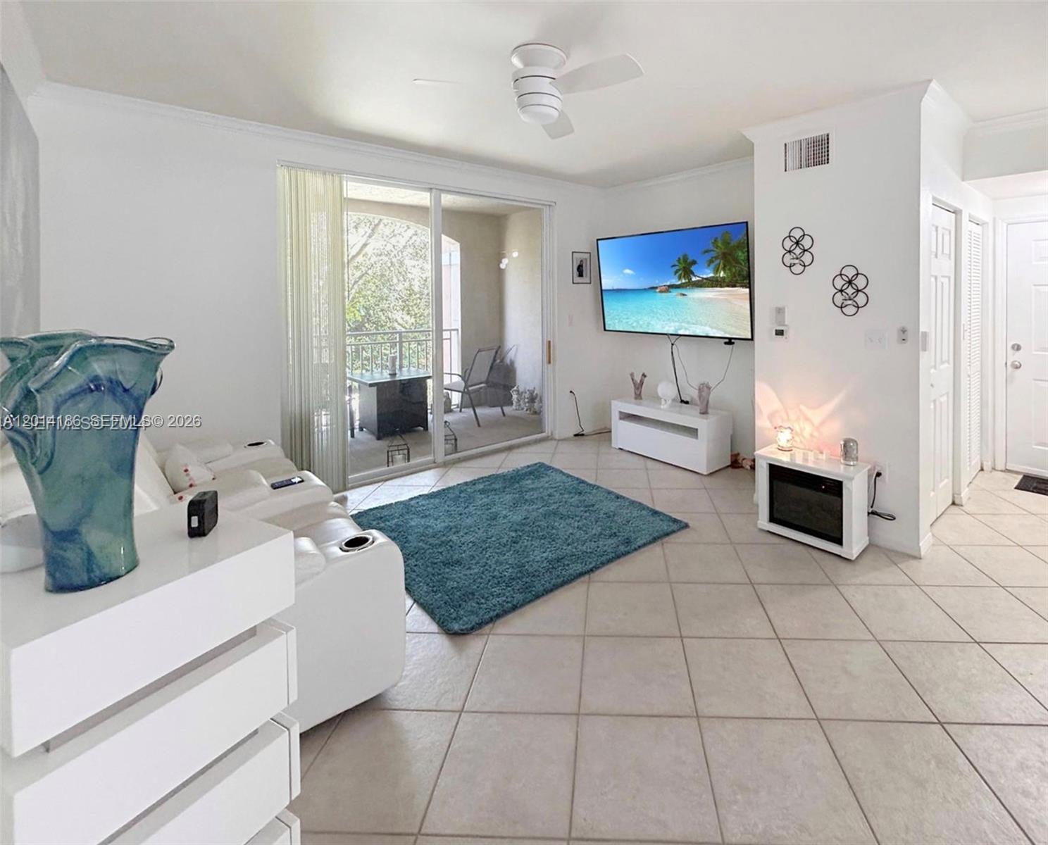 VILLAS AT EMERALD DUNES C - Residential Lease