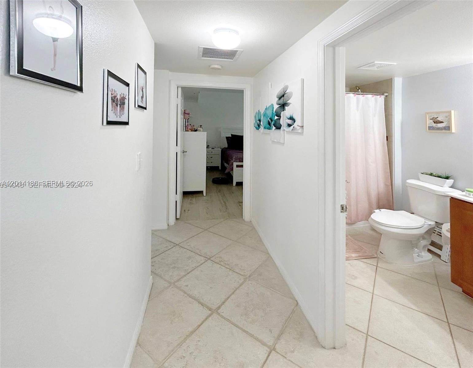 VILLAS AT EMERALD DUNES C - Residential Lease