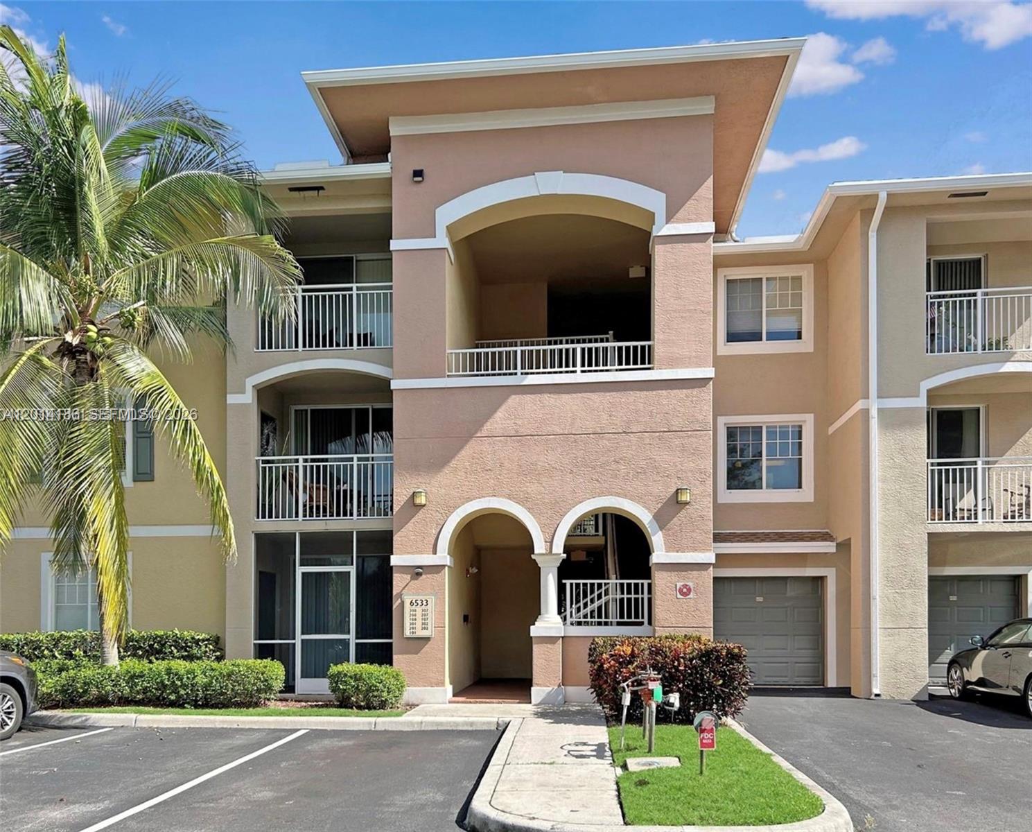 VILLAS AT EMERALD DUNES C - Residential Lease