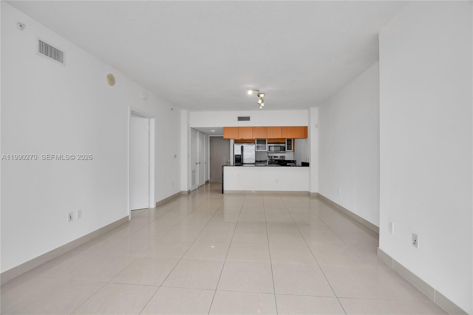 OPERA TOWER CONDO - Residential