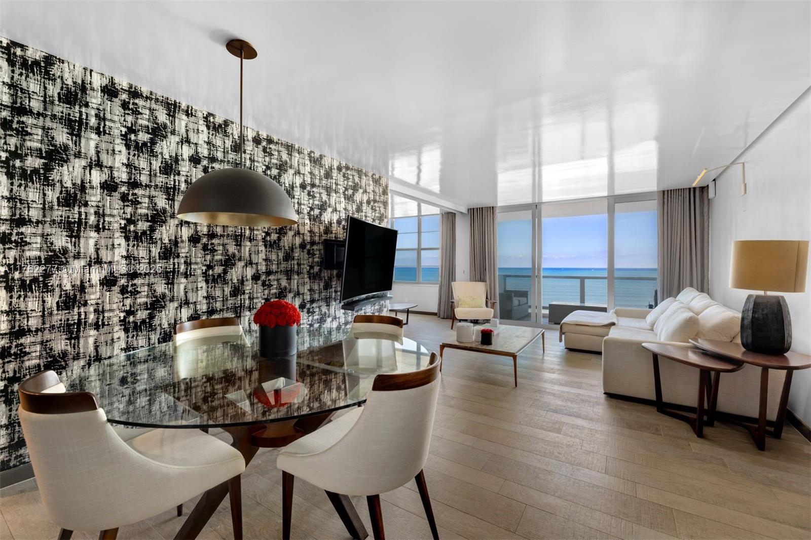 5151 Collins Ave 1519