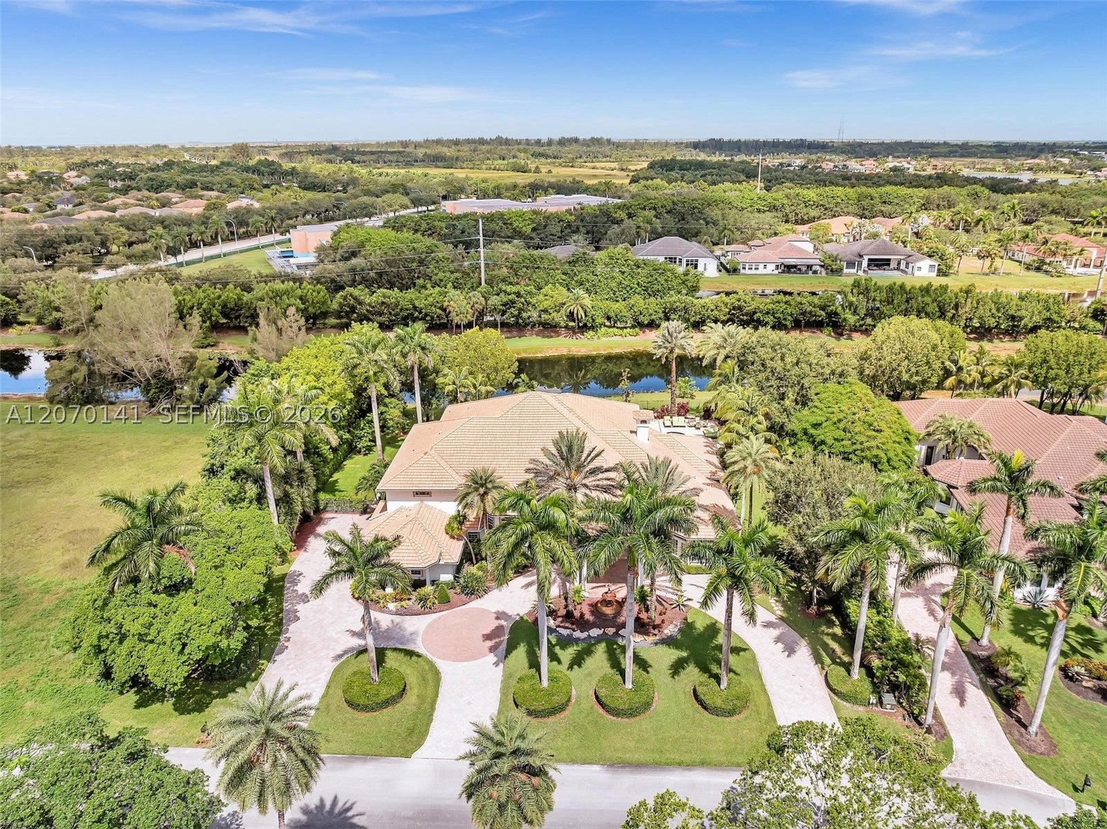 3828 Pine Lake Dr