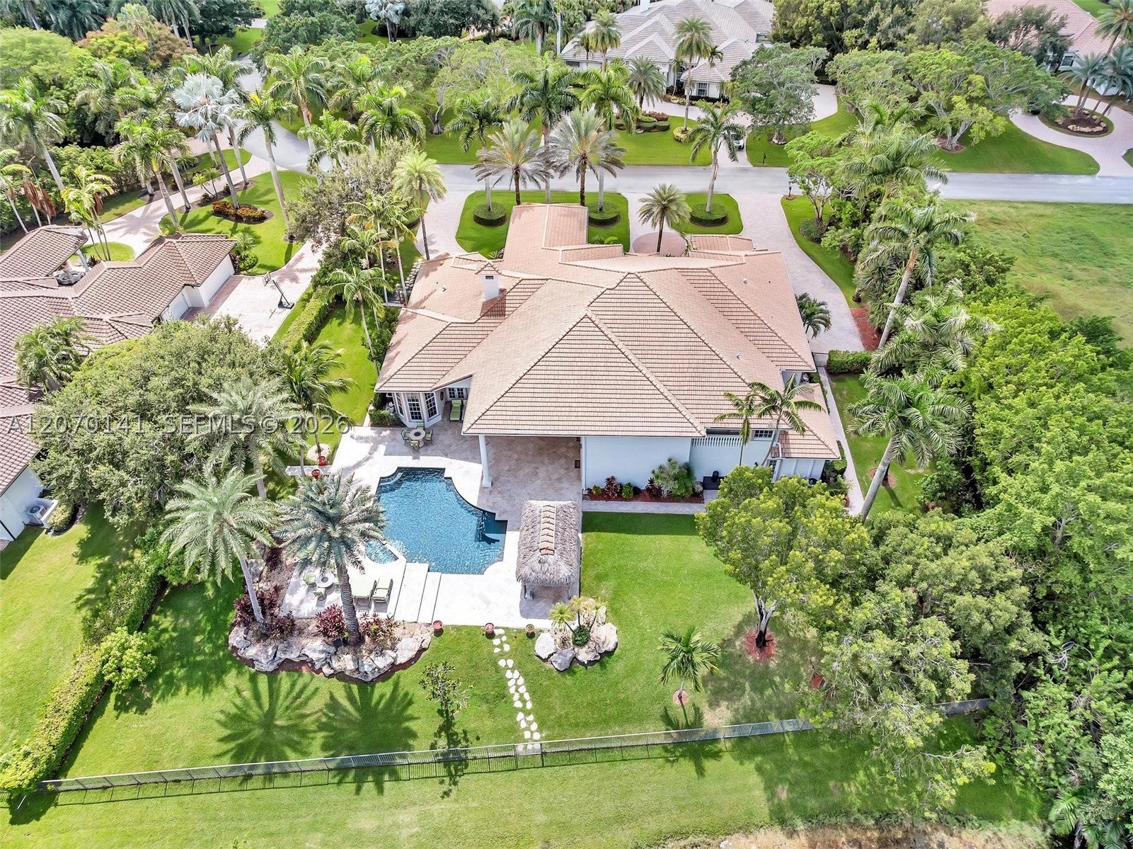3828 Pine Lake Dr