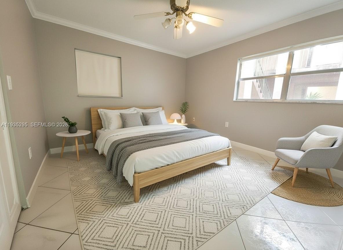 SOMERSET AT LAUDERDALE LA - Residential