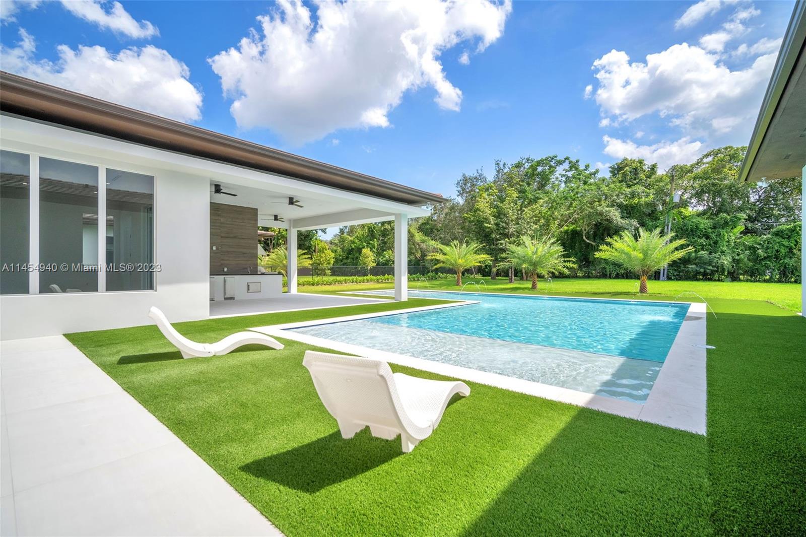 KILLIAN OAKS - Residential