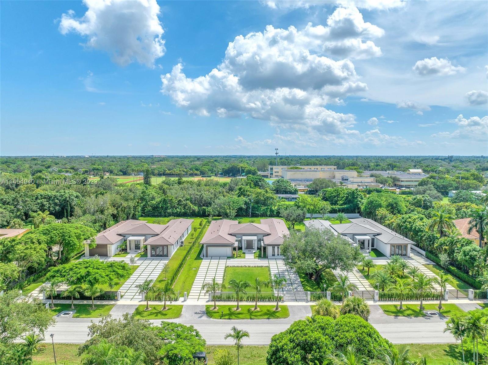 KILLIAN OAKS - Residential