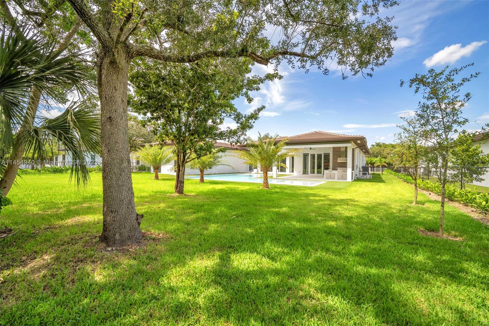 KILLIAN OAKS - Residential