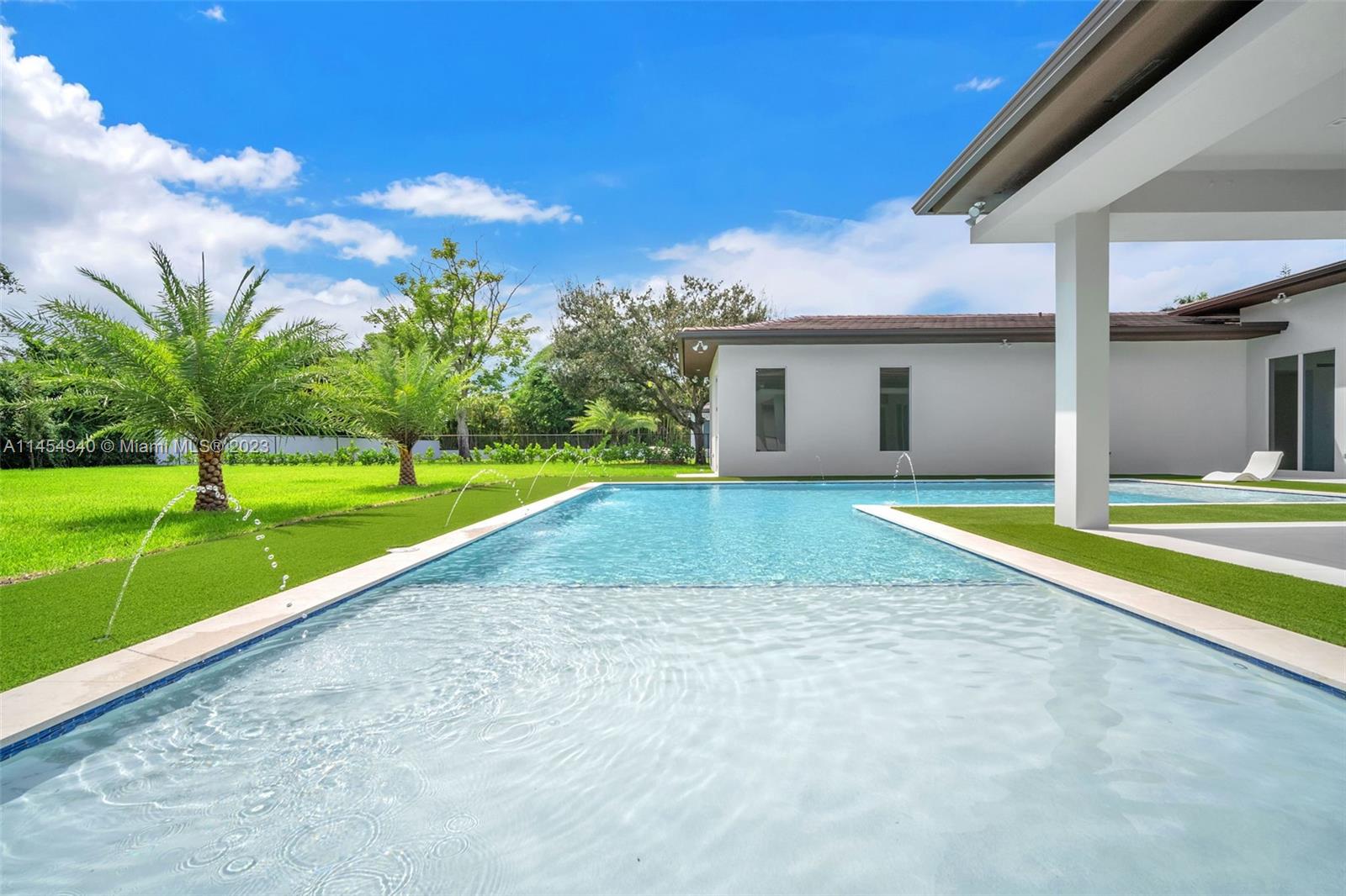 KILLIAN OAKS - Residential