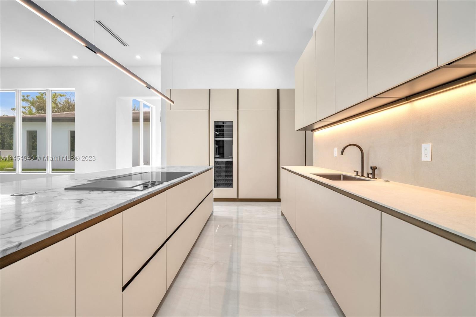 KILLIAN OAKS - Residential