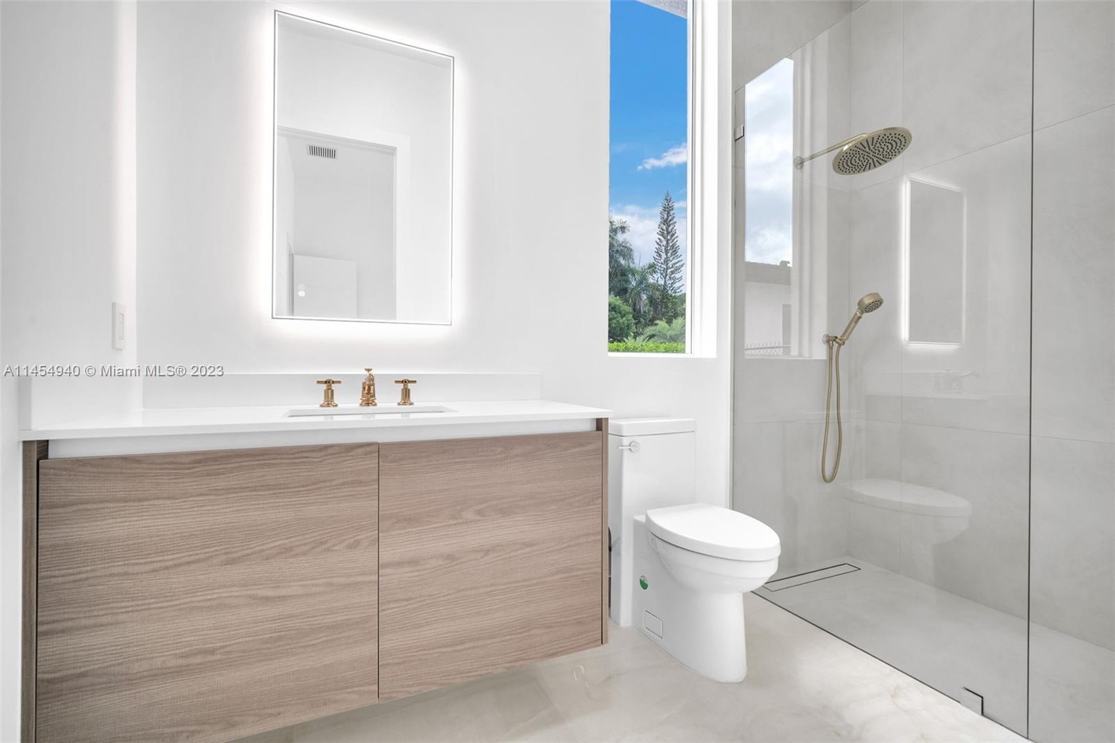 KILLIAN OAKS - Residential