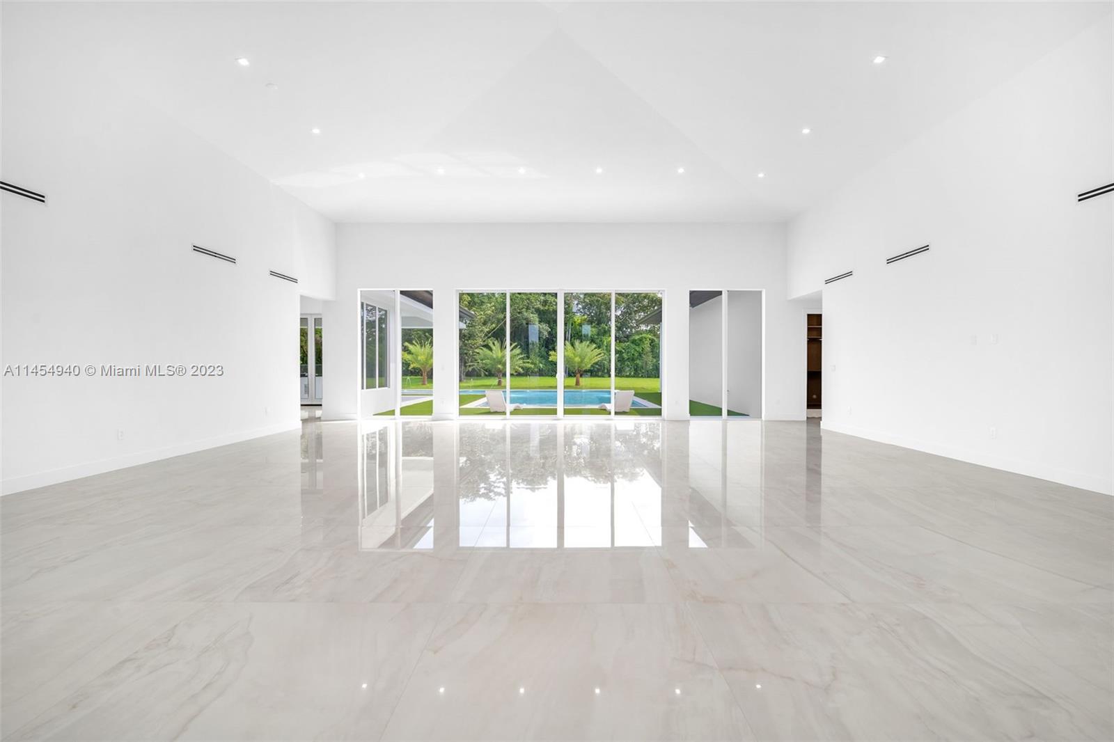 KILLIAN OAKS - Residential