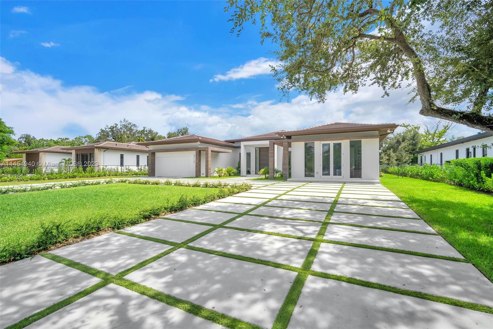 KILLIAN OAKS - Residential