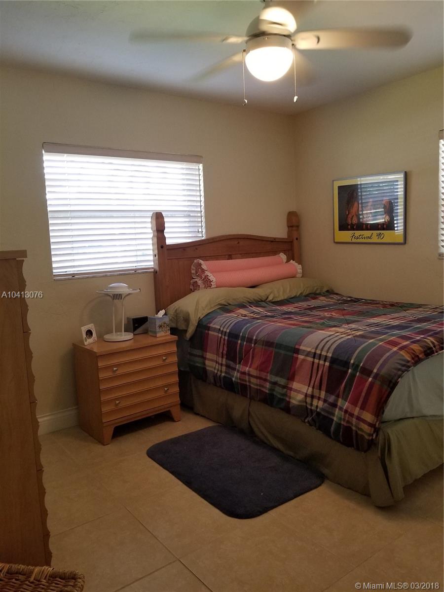 OAKLAND ACRES - Residential