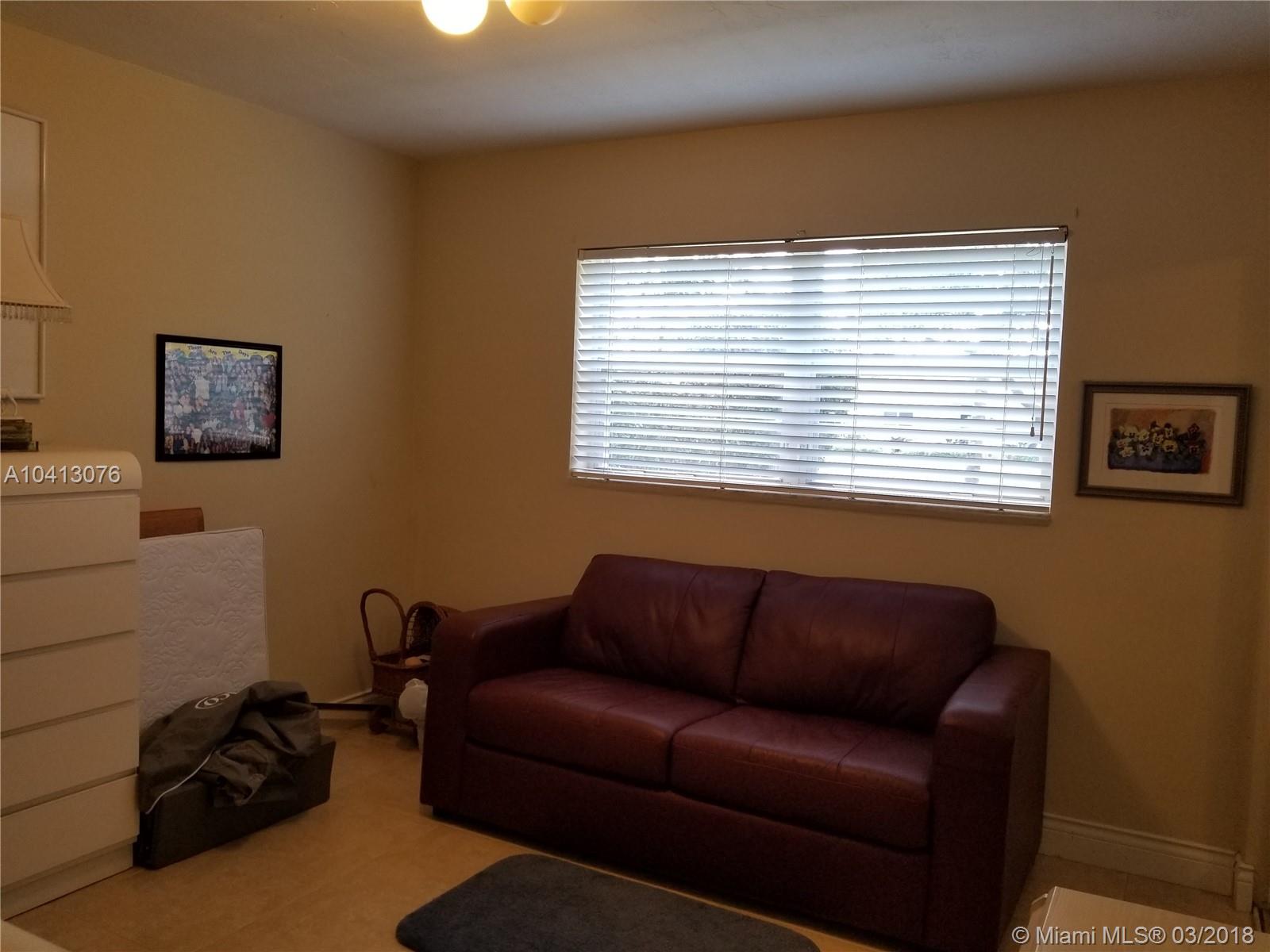 OAKLAND ACRES - Residential