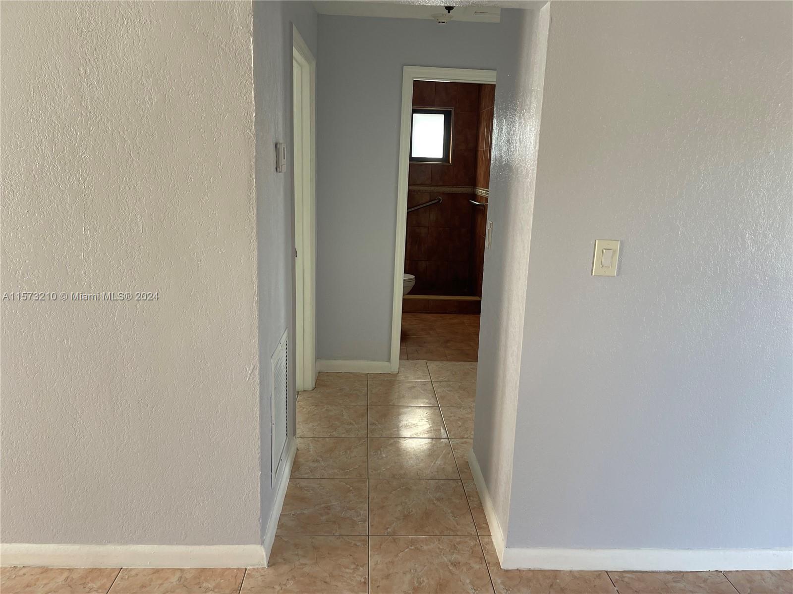 BRITT MANORS - Residential Lease