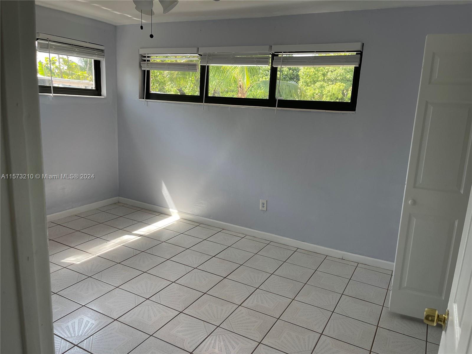 BRITT MANORS - Residential Lease