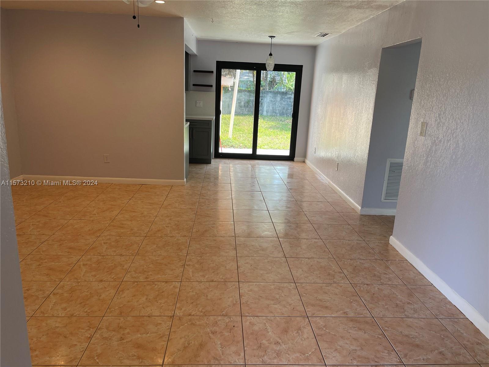 BRITT MANORS - Residential Lease