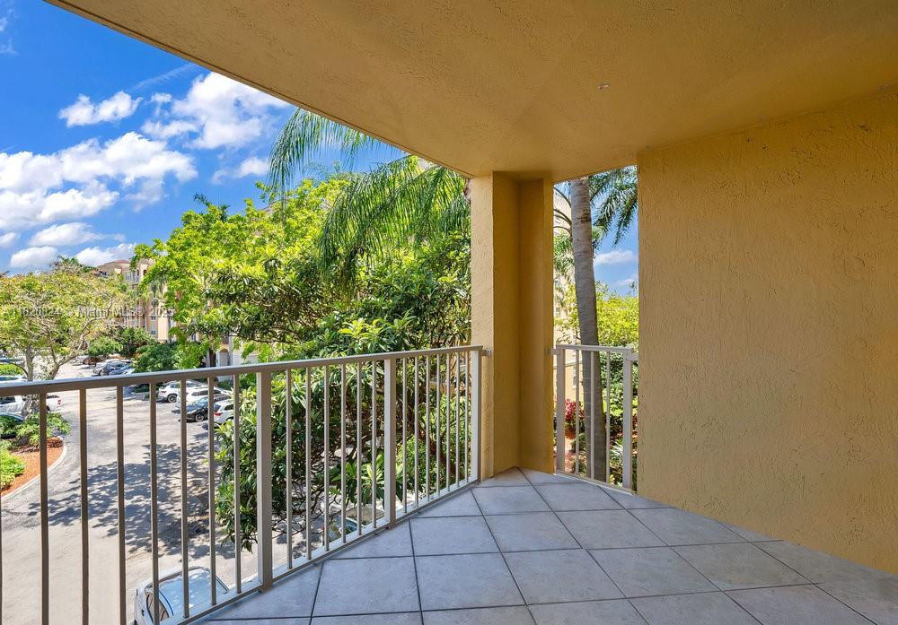 19555 E Country Club Dr 8307