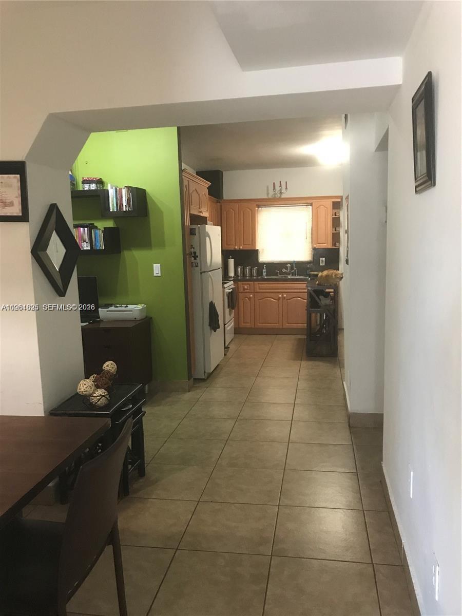 APARTMENTS ENCHANTE CONDO - Residential