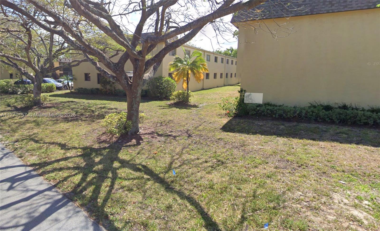 1265 S Flagler Ave