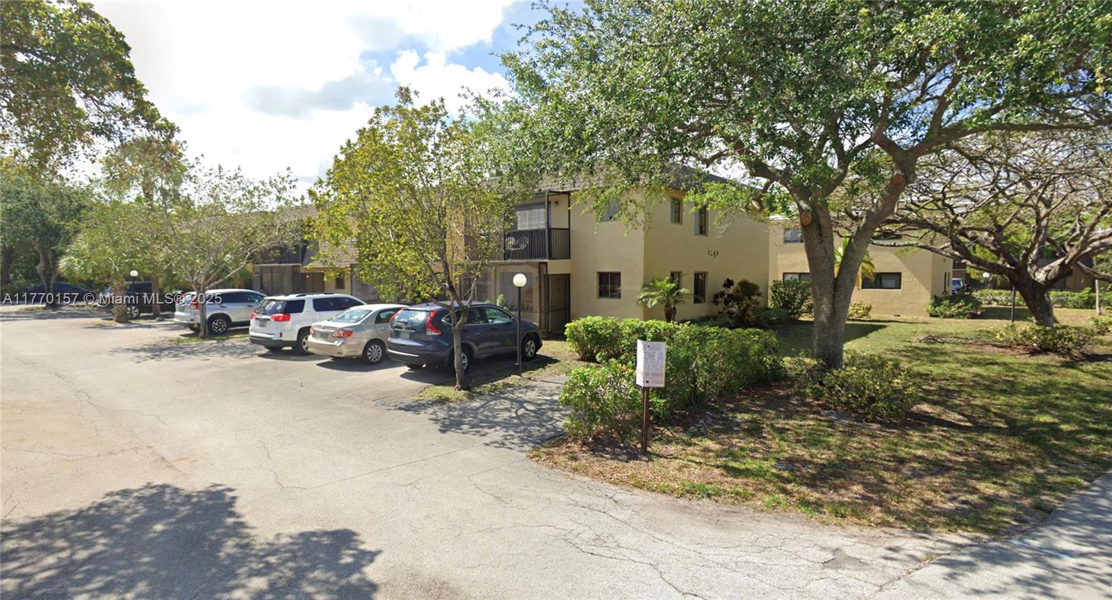 Property for Sale at 1265 S Flagler Ave, Pompano Beach, Broward County, Florida - Bedrooms: 2 
Bathrooms: 2  - $200,000