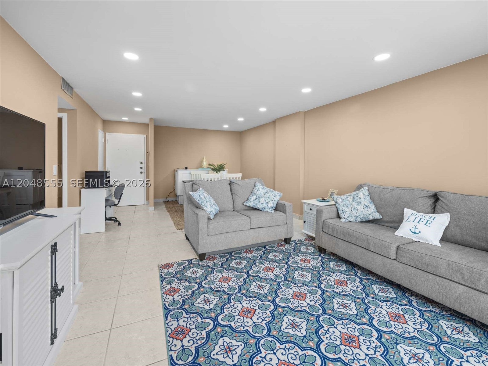 322 SE Buchanan St 703