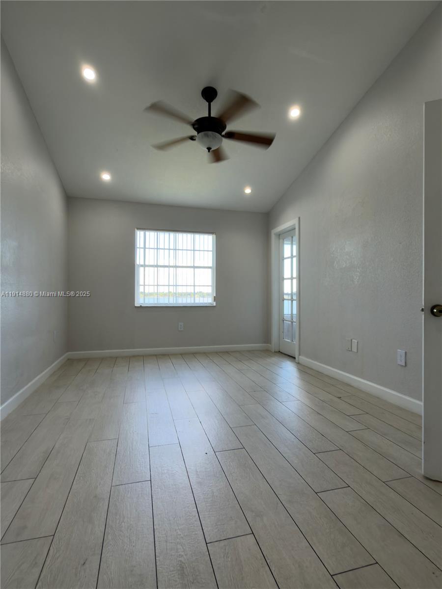 LAKEVIEW CLUB CONDO - Residential Lease