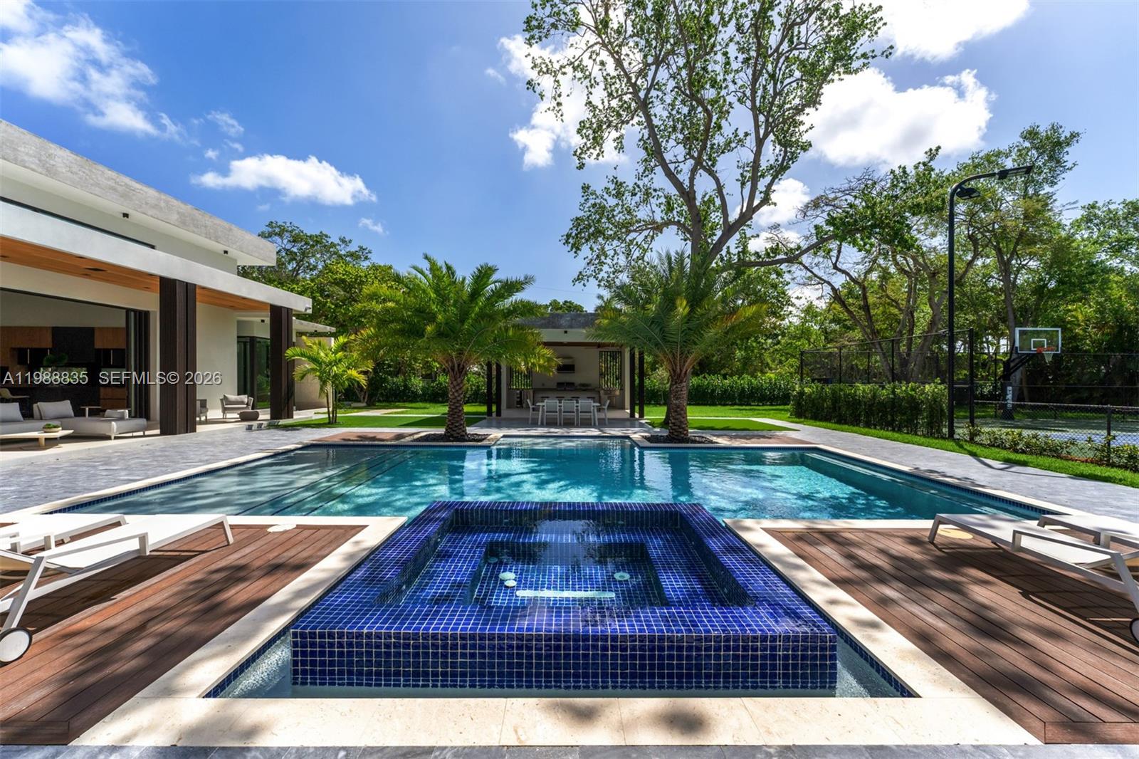 KILLIAN DRIVE ESTATES - Residential