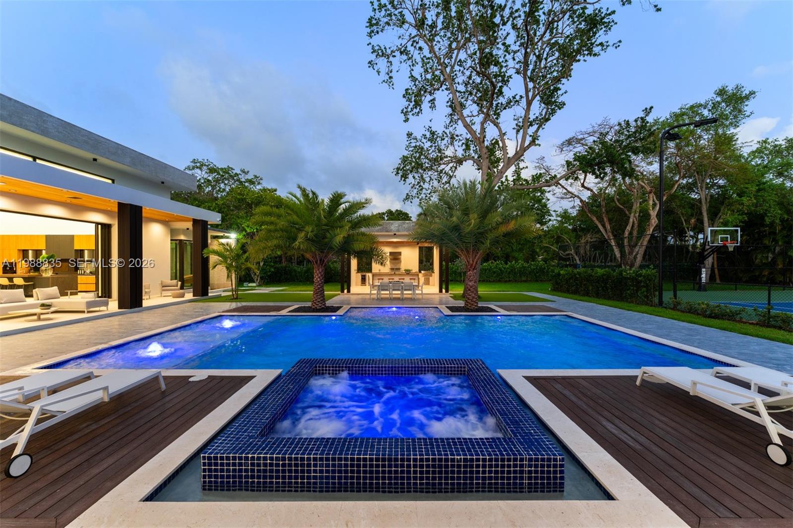 KILLIAN DRIVE ESTATES - Residential