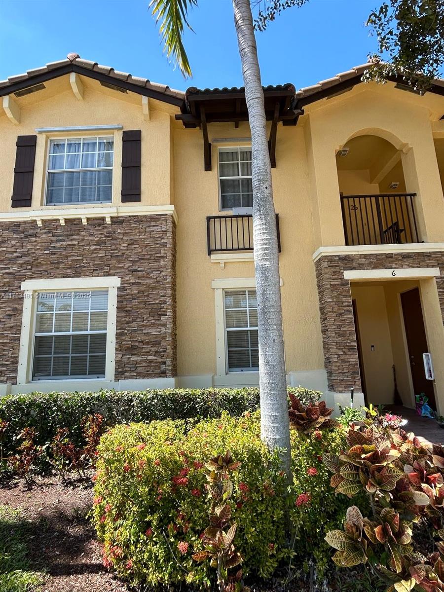 9257 Sw 227th St 26, Cutler Bay, Miami-Dade County, Florida - 3 Bedrooms  
2 Bathrooms - 