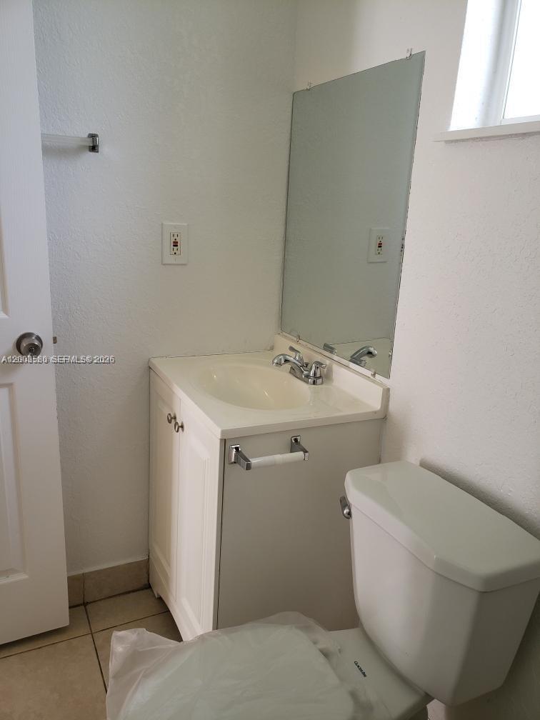 RAWLINS PARK - Residential Lease