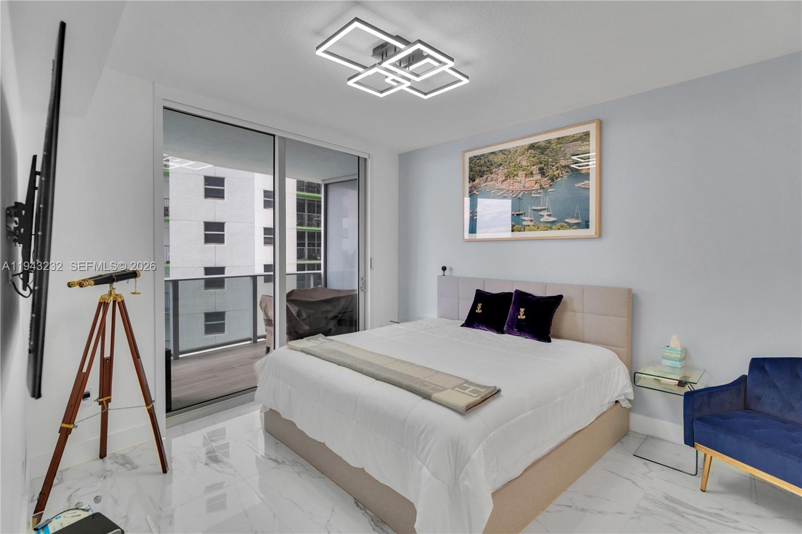 ARIA ON THE BAY CONDO - Residential