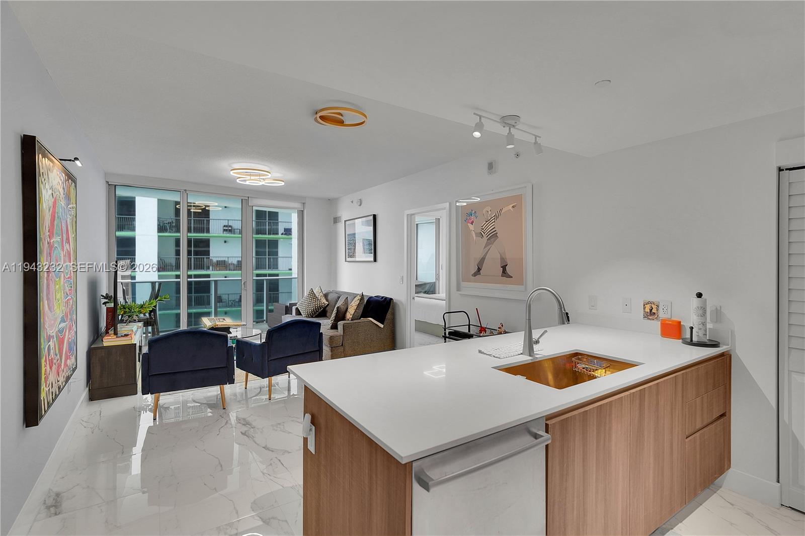 ARIA ON THE BAY CONDO - Residential