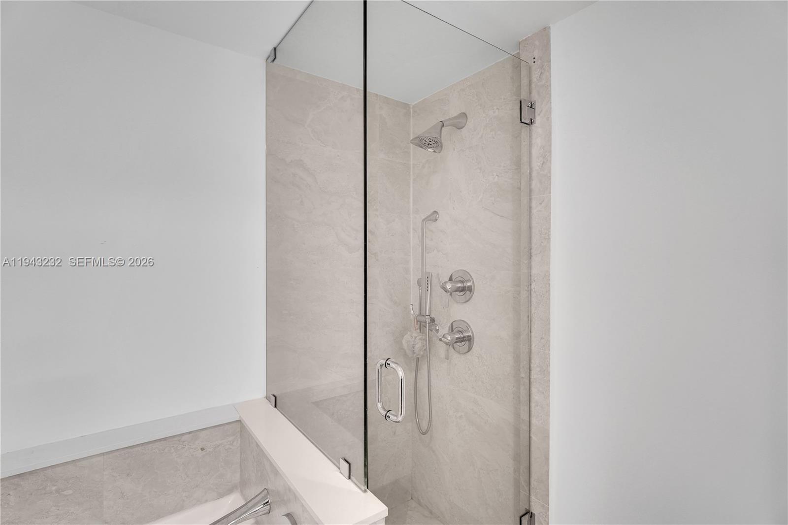 ARIA ON THE BAY CONDO - Residential